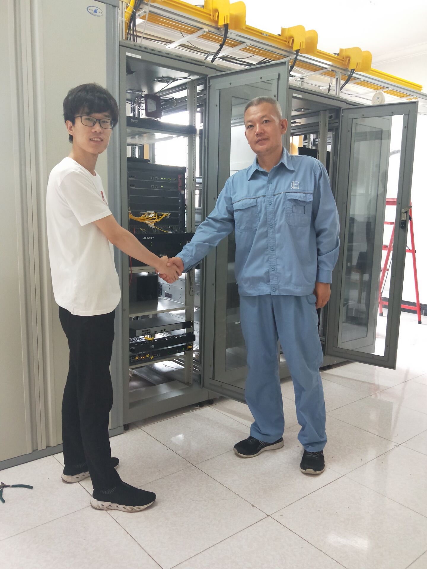 和用户留影合念 和用户留影合念