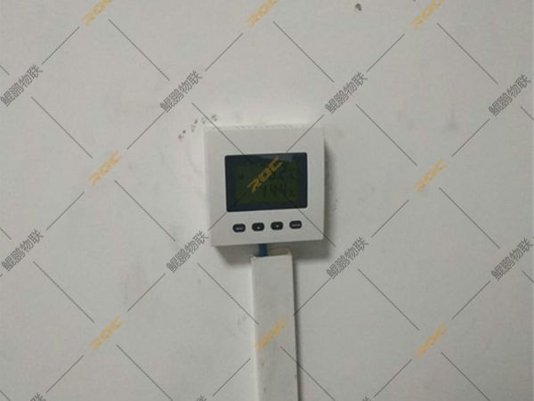 温湿度传感器在显示实时状态